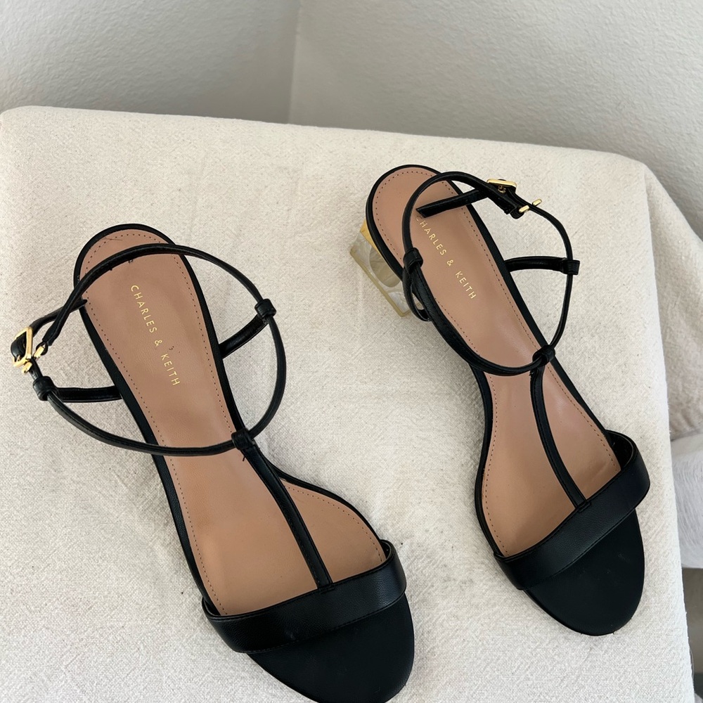 Charles & Keith Black Strappy Sandals with Gold and clear Heel - Picture 4 of 7